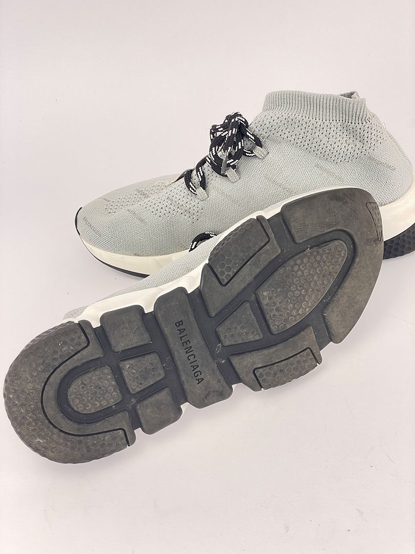 Balenciaga speed trainer hot sale womens sizing